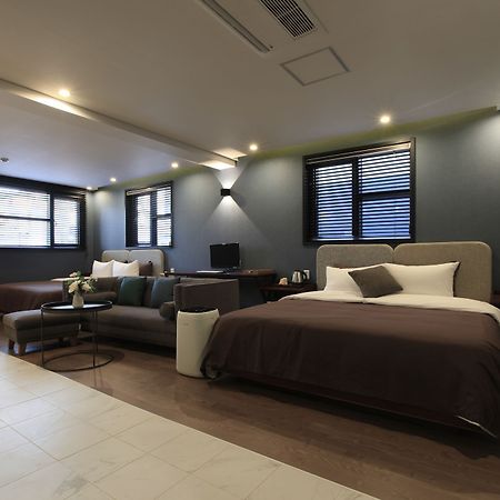 Brown Dot Hotel Yangjeong Busan Exterior photo